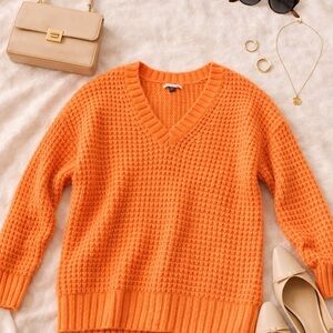 American Eagle Orange Knit V-Neck Sweater | Size Medium